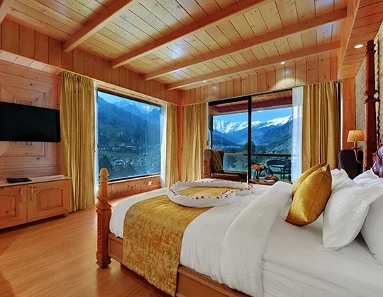 5 Unforgettable Features of Tiaraa Hotels’ Honeymoon Suite Room