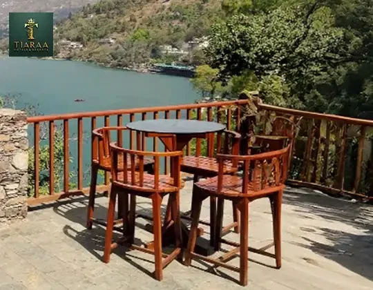 From Conference Room to Lakeside Dialogue: Structuring Productive Offsites