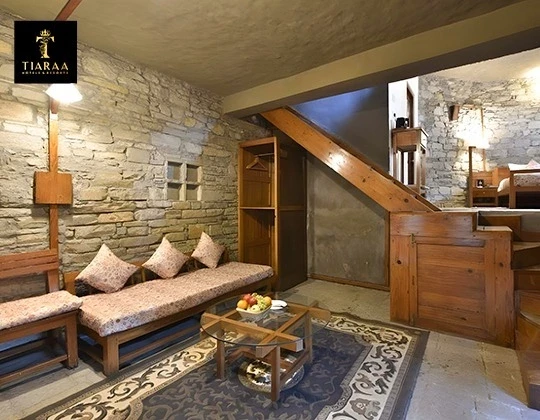 Best Places to Stay Near Neem Karoli Baba Ashram in 2025