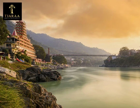 Luxury Meets Nature: Best Riverside Resorts in Rishikesh for a Perfect Stay