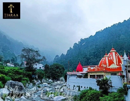 Explore the finest resorts near Kainchi Dham that offer luxury & Spiritual Retreat