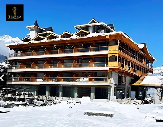Experience Winter in Style: Why Tiaraa is Among the Top Luxury Resorts in Manali